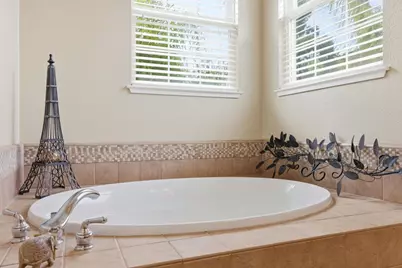 1476 Montauban Court, Tracy, CA 95304 - Photo 29