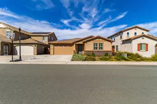 8817 Piano Cir, Elk Grove, CA 95757 - Photo 3