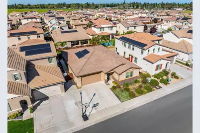8817 Piano Cir, Elk Grove, CA 95757 - Photo 59
