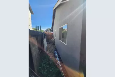 35 Monaghan Circle, Sacramento, CA 95823 - Photo 15