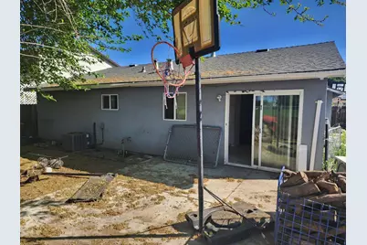 35 Monaghan Circle, Sacramento, CA 95823 - Photo 13