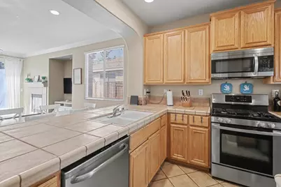5042 Jurgenson Way, Elk Grove, CA 95757 - Photo 15