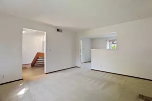 8961 La Riviera Dr, Sacramento, CA 95826 - Photo 7