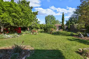 8961 La Riviera Dr, Sacramento, CA 95826 - Photo 27