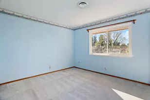 8961 La Riviera Dr, Sacramento, CA 95826 - Photo 19