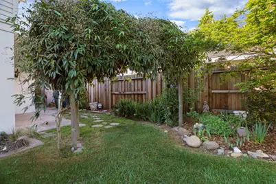 8961 La Riviera Drive, Sacramento, CA 95826 - Photo 25