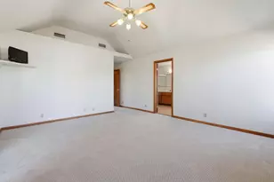 7351 Perera Cir, Sacramento, CA 95831 - Photo 31