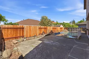 7351 Perera Cir, Sacramento, CA 95831 - Photo 57