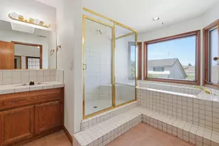 7351 Perera Cir, Sacramento, CA 95831 - Photo 37