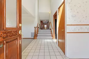 7351 Perera Cir, Sacramento, CA 95831 - Photo 5