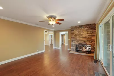 5501 Claremont Avenue, Stockton, CA 95207 - Photo 17