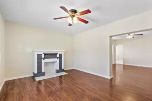 3101 T St, Sacramento, CA 95816 - Photo 9