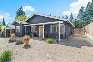 135 Village Ln, Auburn, CA 95603 - Photo 5