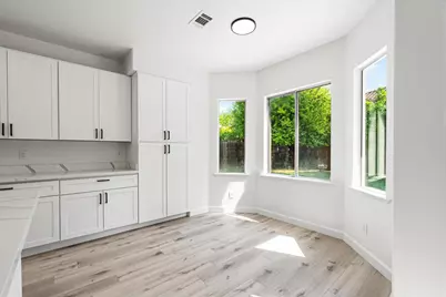 10738 Pleasant Valley Circle, Stockton, CA 95209 - Photo 13