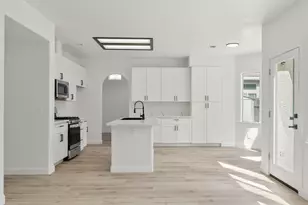 10738 Pleasant Valley Cir, Stockton, CA 95209 - Photo 15