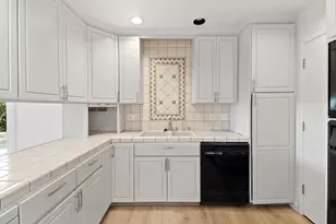 122 Harber Ct, Sacramento, CA 95864 - Photo 15