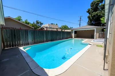 306 California Avenue, Oakdale, CA 95361 - Photo 43