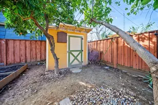 2500 41st St, Sacramento, CA 95817 - Photo 33