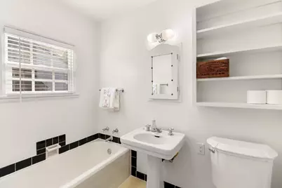 2711 17th Street, Sacramento, CA 95818 - Photo 21