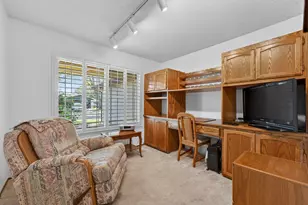 8924 Lanier Way, Sacramento, CA 95826 - Photo 7