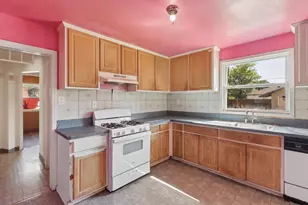 1022 Frienza Ave, Sacramento, CA 95815 - Photo 15