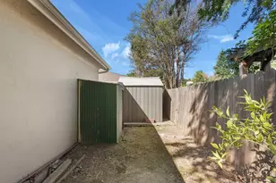 306 Bella Vista Dr, Lodi, CA 95242 - Photo 35