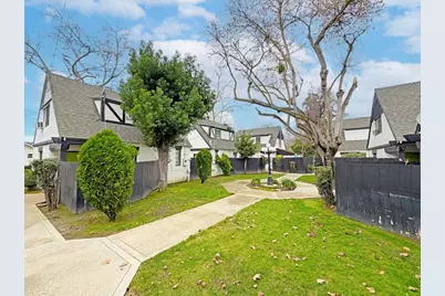 607 E Marshall Street, Turlock, CA 95380 - Photo 1