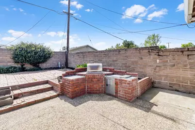 9104 Feather River Way, Sacramento, CA 95826 - Photo 25