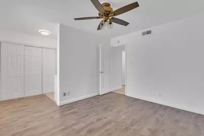 9104 Feather River Way, Sacramento, CA 95826 - Photo 19