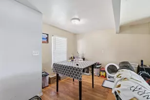 5317 49th St, Sacramento, CA 95820 - Photo 11