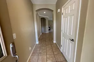 2940 Las Flores Cir, Los Banos, CA 93635 - Photo 5