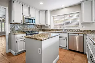 7104 Beaver Falls Way, Elk Grove, CA 95758 - Photo 11