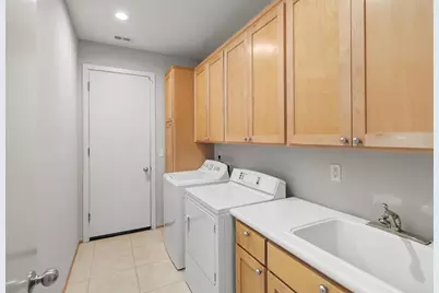 11225 Crocker Grove Lane, Gold River, CA 95670 - Photo 31