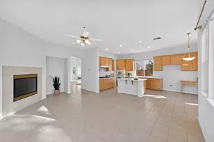 2033 Dorrington Dr, Roseville, CA 95661 - Photo 7
