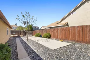 2588 Foxwood Ct, Oakdale, CA 95361 - Photo 41