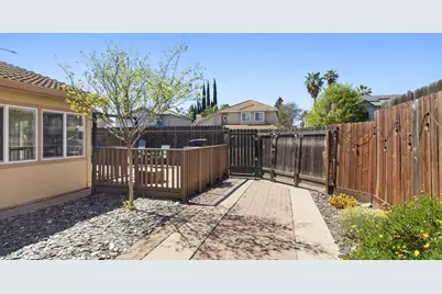 2588 Foxwood Court, Oakdale, CA 95361 - Photo 39