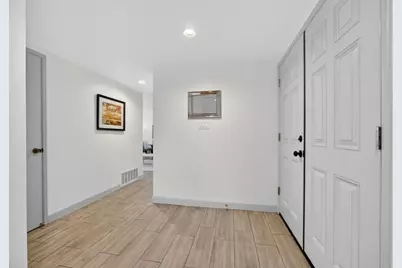 6795 Havenhurst Drive, Sacramento, CA 95831 - Photo 31