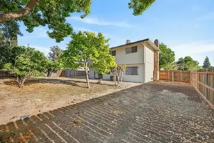 6795 Havenhurst Dr, Sacramento, CA 95831 - Photo 49