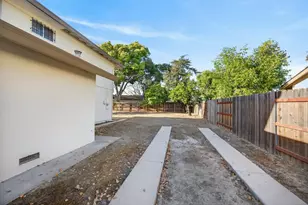 6795 Havenhurst Dr, Sacramento, CA 95831 - Photo 51