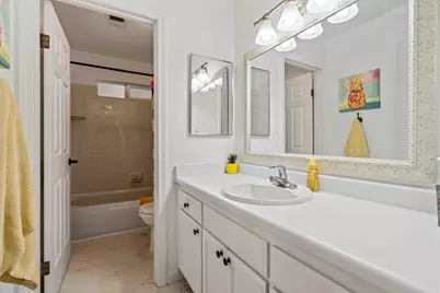 3913 Peacock Lane, Modesto, CA 95356 - Photo 9