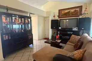 8118 Chateau Dr, Stockton, CA 95210 - Photo 15