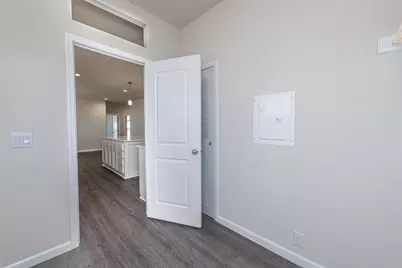 Youmans, Ventura, CA 93003 - Photo 13