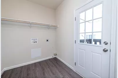 Youmans, Ventura, CA 93003 - Photo 11