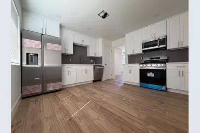 2052 Juanita Court, Modesto, CA 95350 - Photo 9