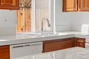 15 Jorgi Ct, Sacramento, CA 95833 - Photo 17