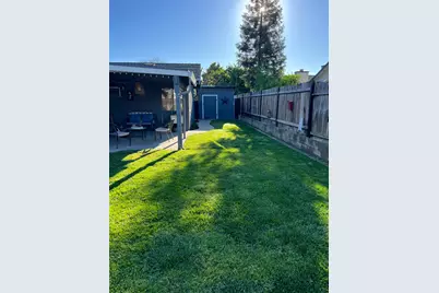 2200 Chelsea Place, Turlock, CA 95380 - Photo 35