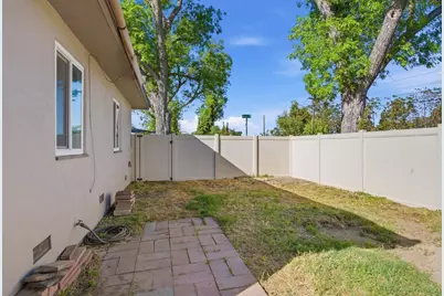 1102 Blair Avenue, Modesto, CA 95350 - Photo 17