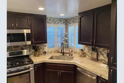 13163 Barnes Avenue, Waterford, CA 95386 - Photo 11