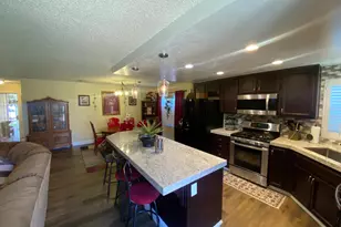 13163 Barnes Ave, Waterford, CA 95386 - Photo 15