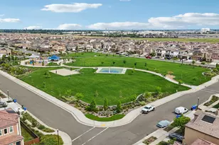 10520 Oboe Way, Elk Grove, CA 95757 - Photo 31